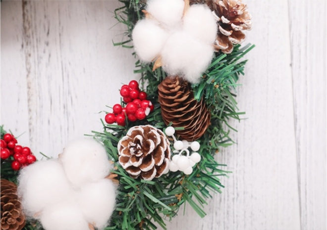 Moderne minimalistische kerstkransen voor de voordeur - 11,81 inch PVC-decoratie voor buiten, perfecte winterkransen om op te hangen aan de deur tijdens de feestdagen en als feestelijke decoratie