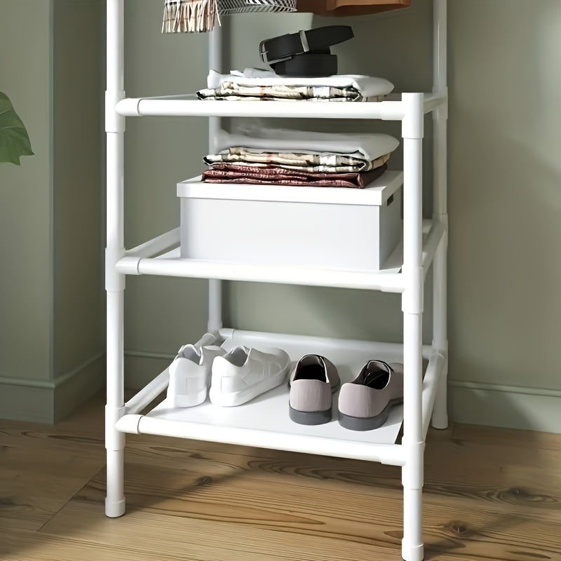 Multifunctionele kapstok in minimalistische stijl met verplaatsbare en wasbare compartimenten.