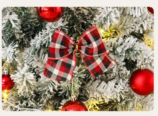 Voorverlichte, met sneeuw bedekte, kunstmatige kerstboom van dennenhout, complete kerstboom met 250 lampjes, 8 lichtstanden, 1 opvouwbare voet voor decoratie in huis en op feestjes, met afstandsbediening