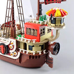 Creatieve Thousand Sunny Scheepsmodel Bouwblokken Cartoon Anime 9 Figuren Piratenboot Bouwstenen Speelgoed Kerstcadeaus voor Kinderen 1551 stuks